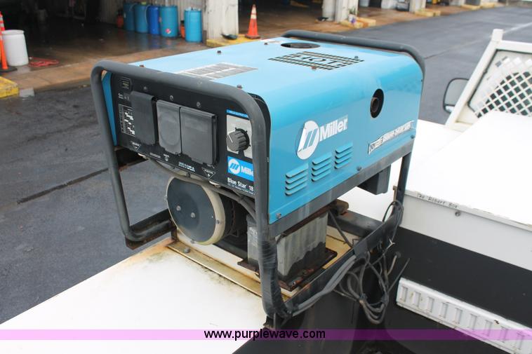 image for item H8398 2006 Ford F550 Super Duty XL service truck