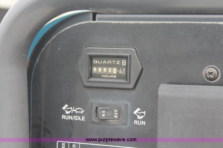 image for item H8398 2006 Ford F550 Super Duty XL service truck