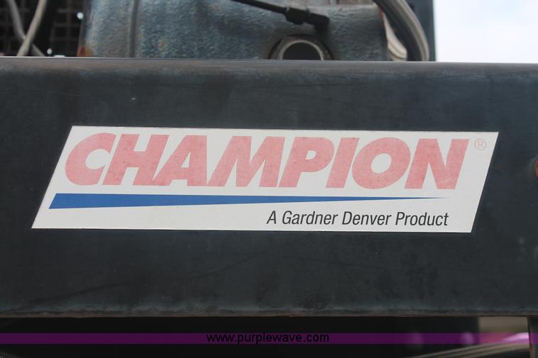 image for item H8398 2006 Ford F550 Super Duty XL service truck