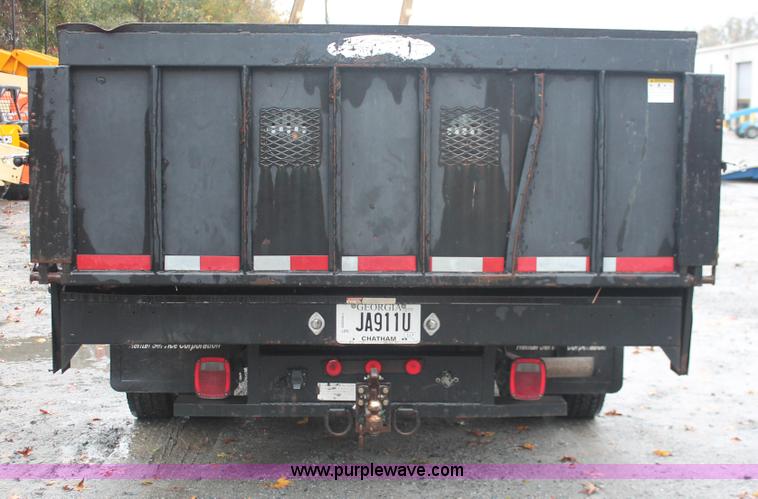 image for item H8399 2005 Ford F450 Super Duty XL stake truck