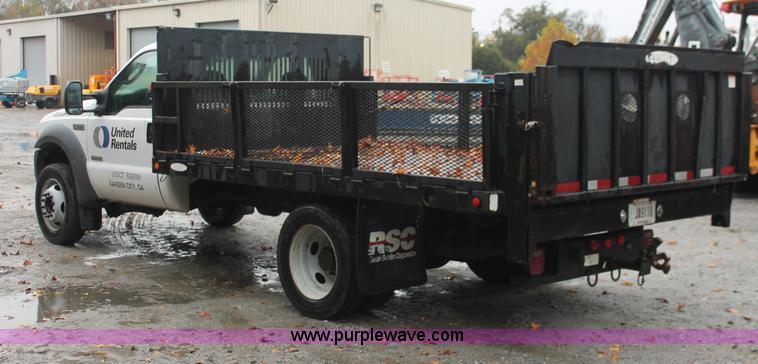 image for item H8399 2005 Ford F450 Super Duty XL stake truck