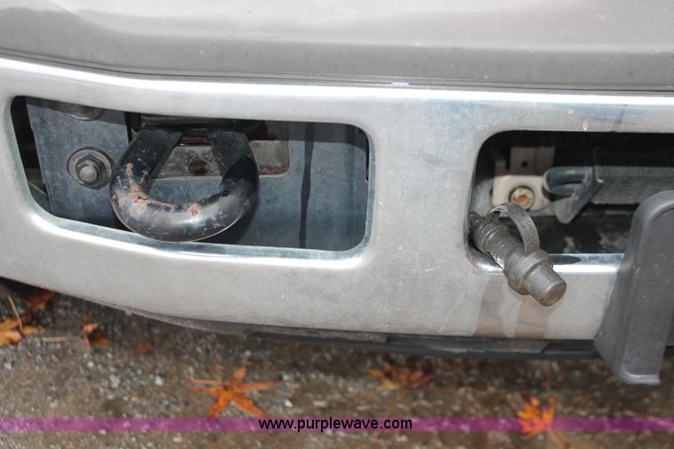 image for item H8399 2005 Ford F450 Super Duty XL stake truck