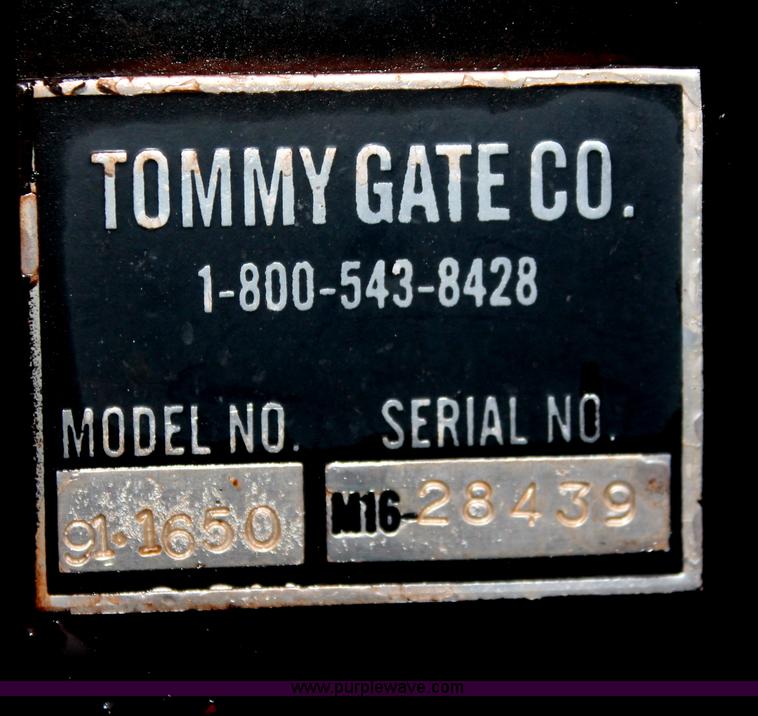 image for item H8399 2005 Ford F450 Super Duty XL stake truck