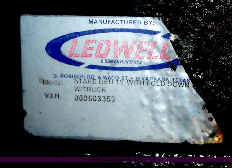 image for item H8399 2005 Ford F450 Super Duty XL stake truck