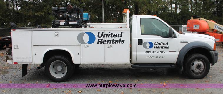 image for item H8400 2006 Ford F550 Super Duty XL service truck