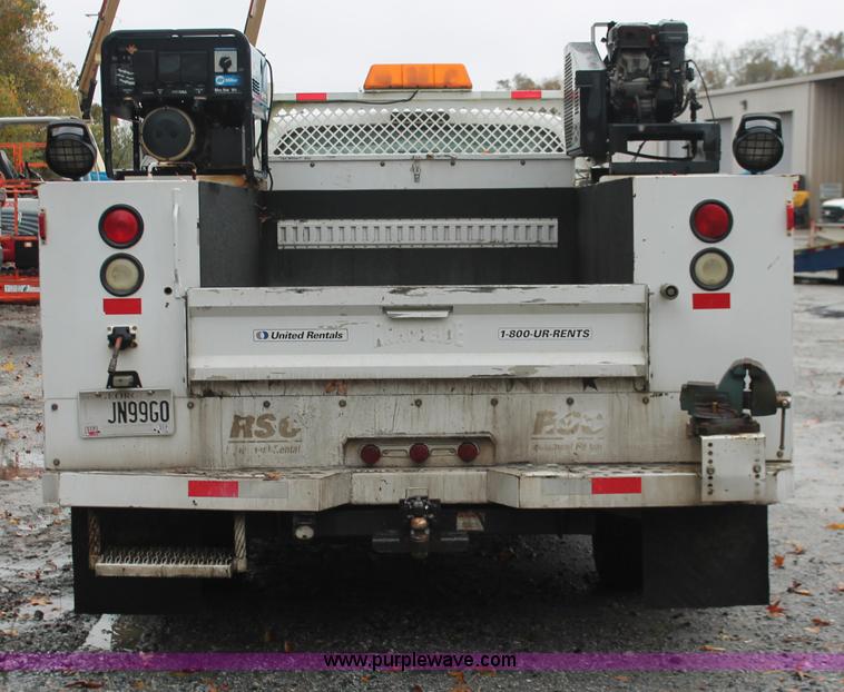 image for item H8400 2006 Ford F550 Super Duty XL service truck