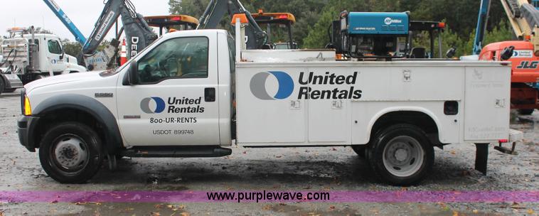 image for item H8400 2006 Ford F550 Super Duty XL service truck