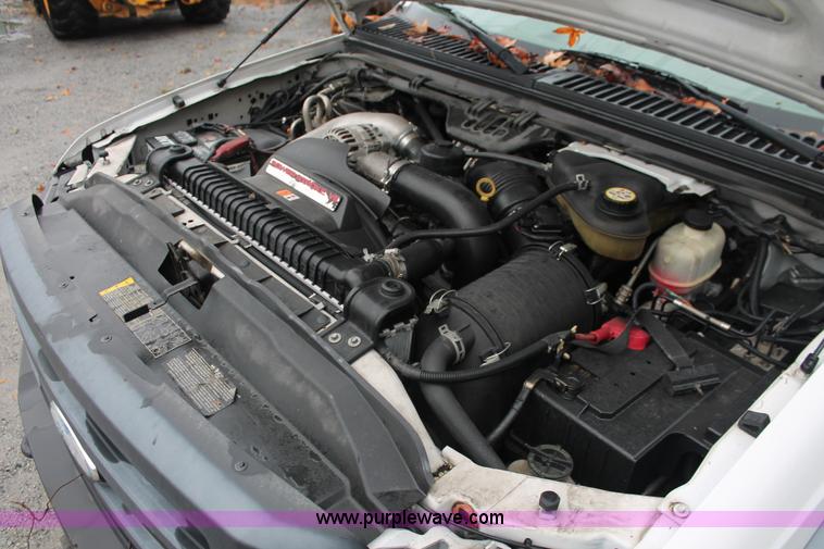 image for item H8400 2006 Ford F550 Super Duty XL service truck