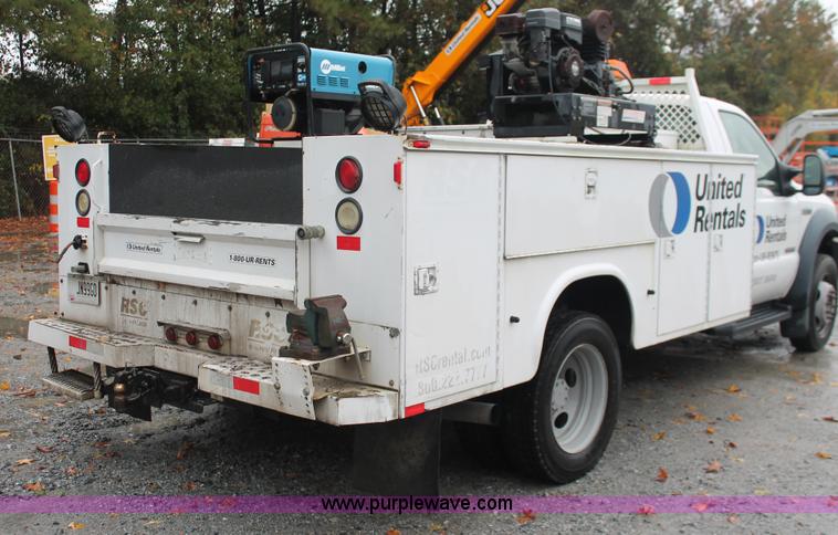 image for item H8400 2006 Ford F550 Super Duty XL service truck