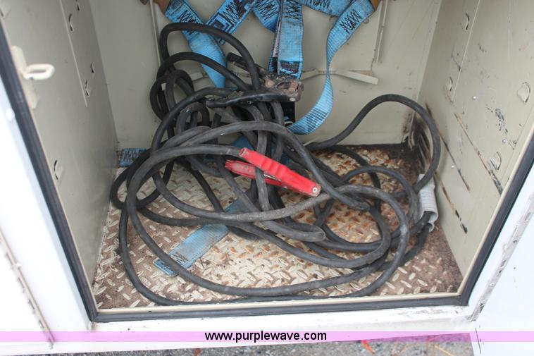 image for item H8400 2006 Ford F550 Super Duty XL service truck