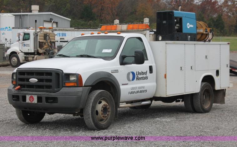 image for item H8401 2005 Ford F550 Super Duty XL service truck