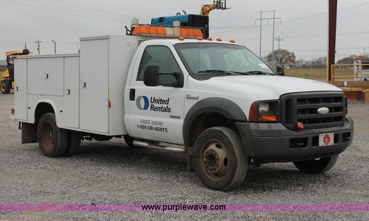 image for item H8401 2005 Ford F550 Super Duty XL service truck