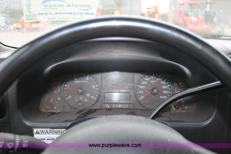image for item H8401 2005 Ford F550 Super Duty XL service truck
