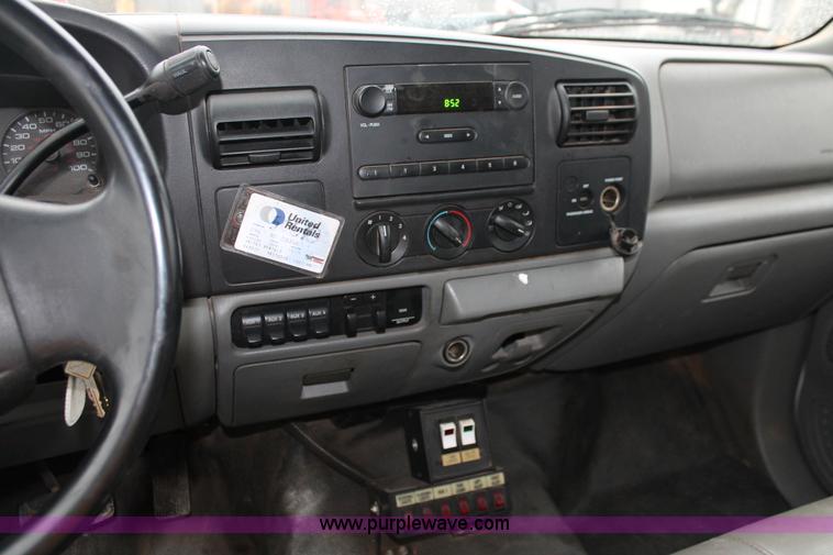 image for item H8401 2005 Ford F550 Super Duty XL service truck