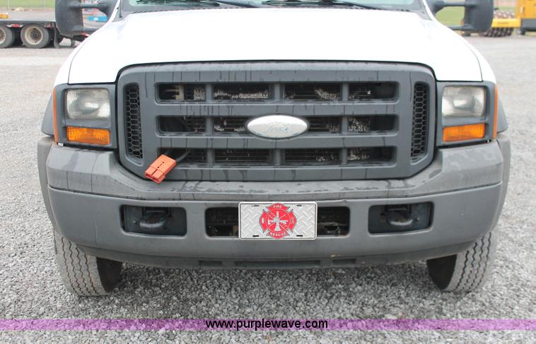 image for item H8401 2005 Ford F550 Super Duty XL service truck