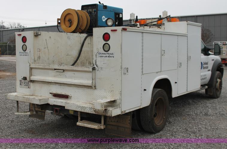 image for item H8401 2005 Ford F550 Super Duty XL service truck