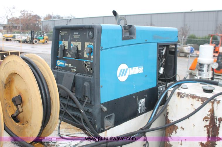 image for item H8401 2005 Ford F550 Super Duty XL service truck