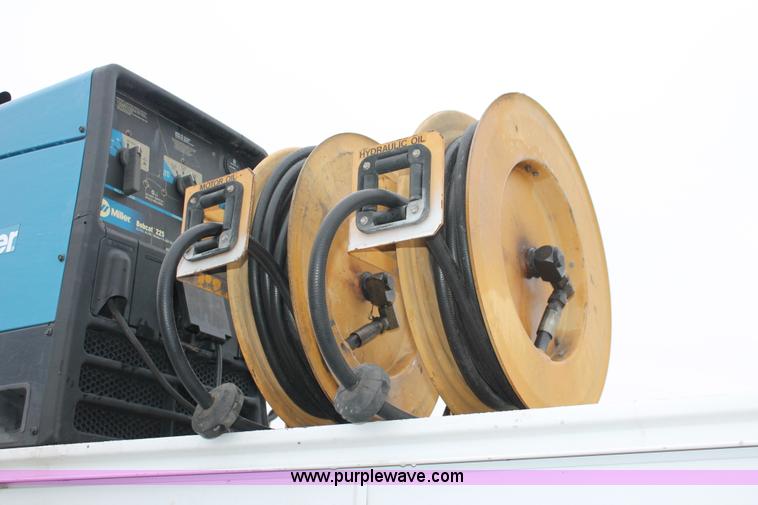 image for item H8401 2005 Ford F550 Super Duty XL service truck