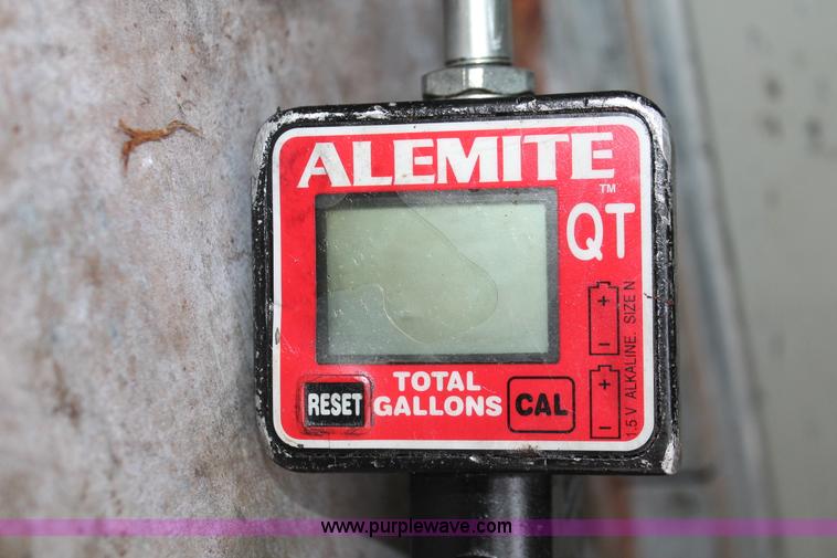 image for item H8401 2005 Ford F550 Super Duty XL service truck