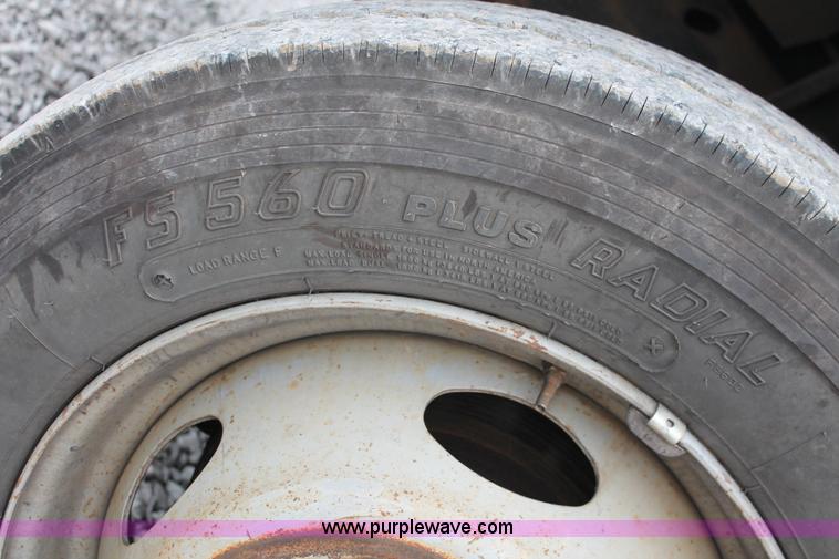 image for item H8401 2005 Ford F550 Super Duty XL service truck