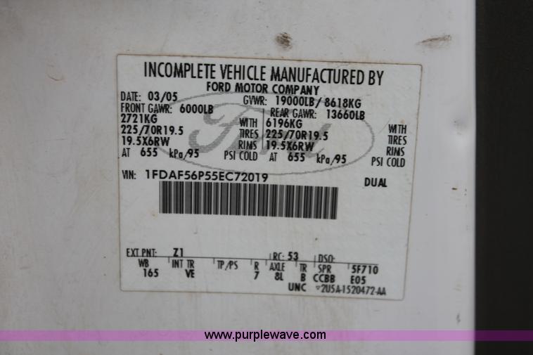 image for item H8401 2005 Ford F550 Super Duty XL service truck