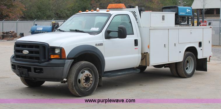 image for item H8402 2007 Ford F550 Super Duty XL service truck