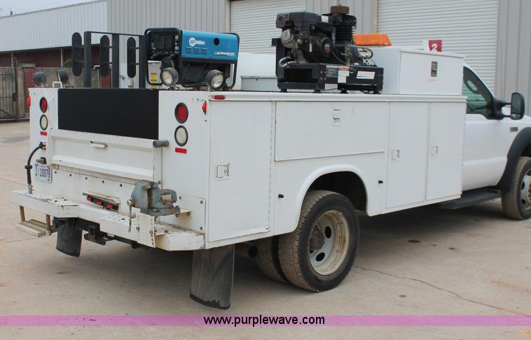 image for item H8402 2007 Ford F550 Super Duty XL service truck