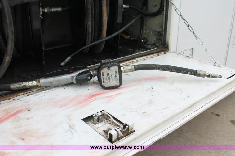 image for item H8402 2007 Ford F550 Super Duty XL service truck