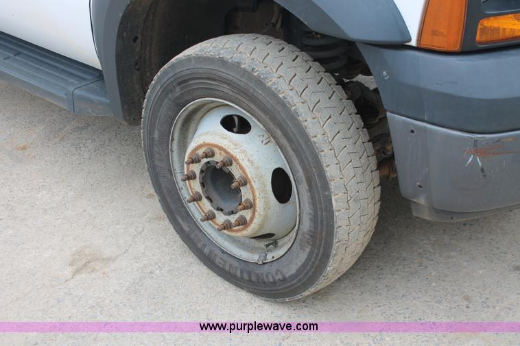 image for item H8402 2007 Ford F550 Super Duty XL service truck