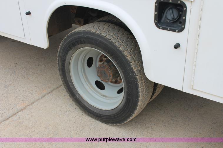 image for item H8402 2007 Ford F550 Super Duty XL service truck