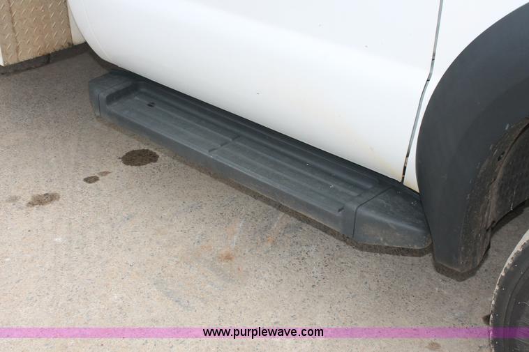 image for item H8402 2007 Ford F550 Super Duty XL service truck