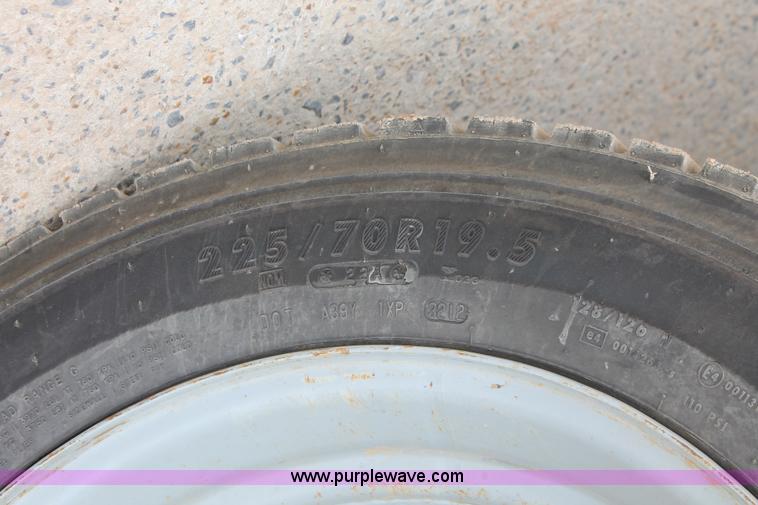 image for item H8402 2007 Ford F550 Super Duty XL service truck