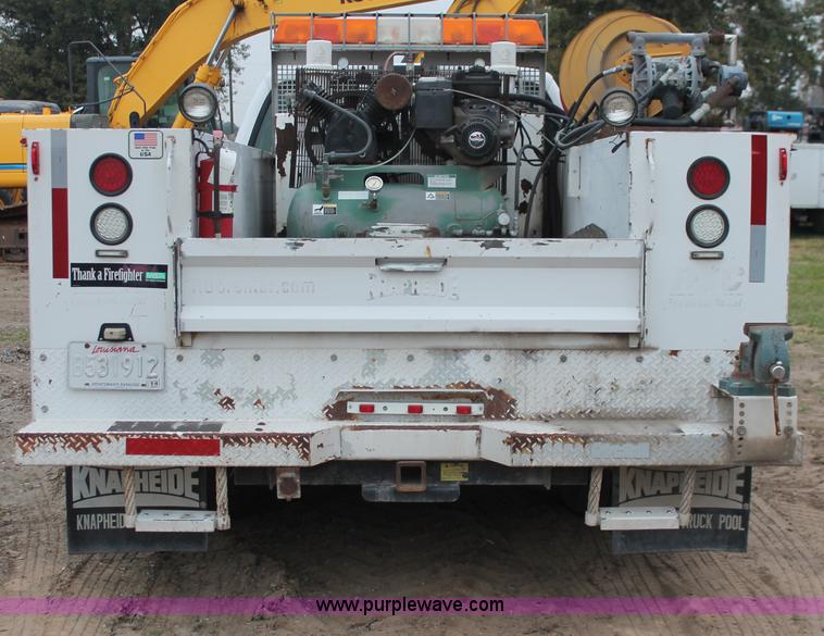 image for item H8404 2006 Ford F350 Super Duty XL service truck