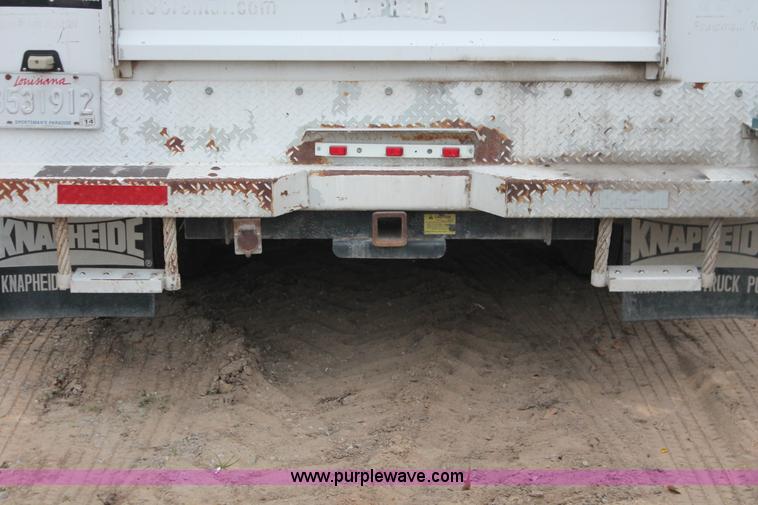 image for item H8404 2006 Ford F350 Super Duty XL service truck