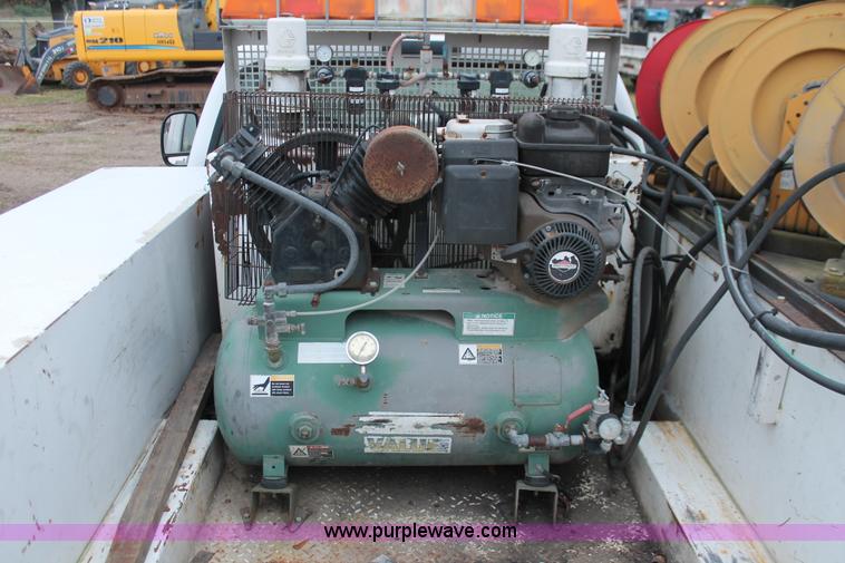 image for item H8404 2006 Ford F350 Super Duty XL service truck