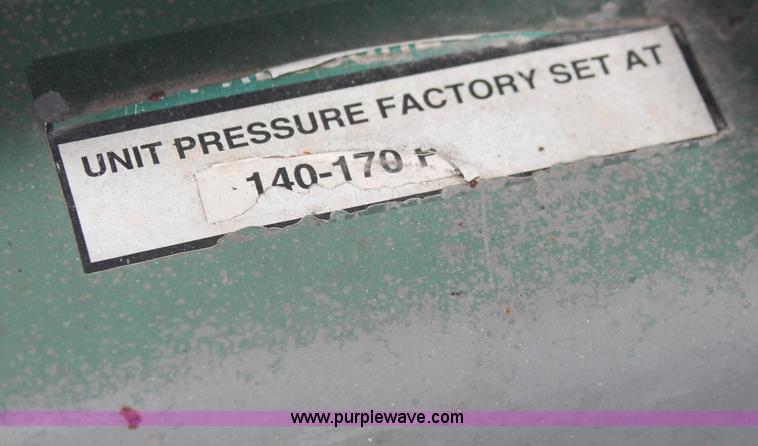 image for item H8404 2006 Ford F350 Super Duty XL service truck