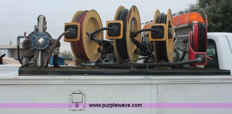 image for item H8404 2006 Ford F350 Super Duty XL service truck