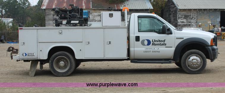 image for item H8405 2007 Ford F550 Super Duty XL service truck