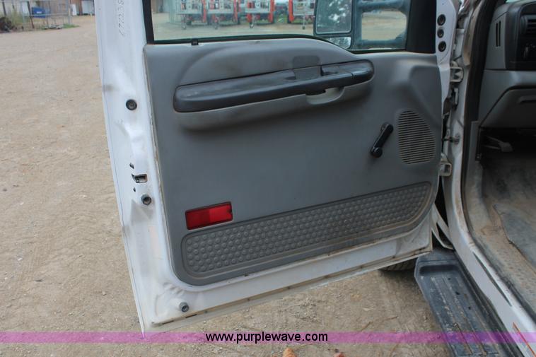 image for item H8405 2007 Ford F550 Super Duty XL service truck