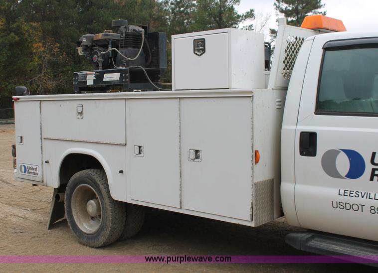 image for item H8405 2007 Ford F550 Super Duty XL service truck