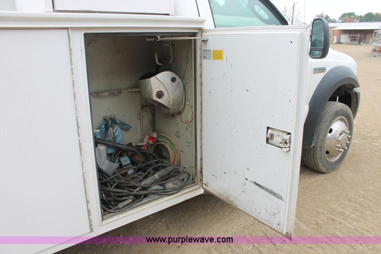 image for item H8405 2007 Ford F550 Super Duty XL service truck