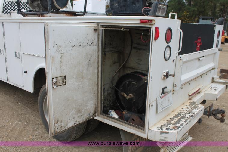 image for item H8405 2007 Ford F550 Super Duty XL service truck