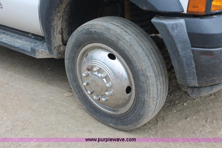 image for item H8405 2007 Ford F550 Super Duty XL service truck