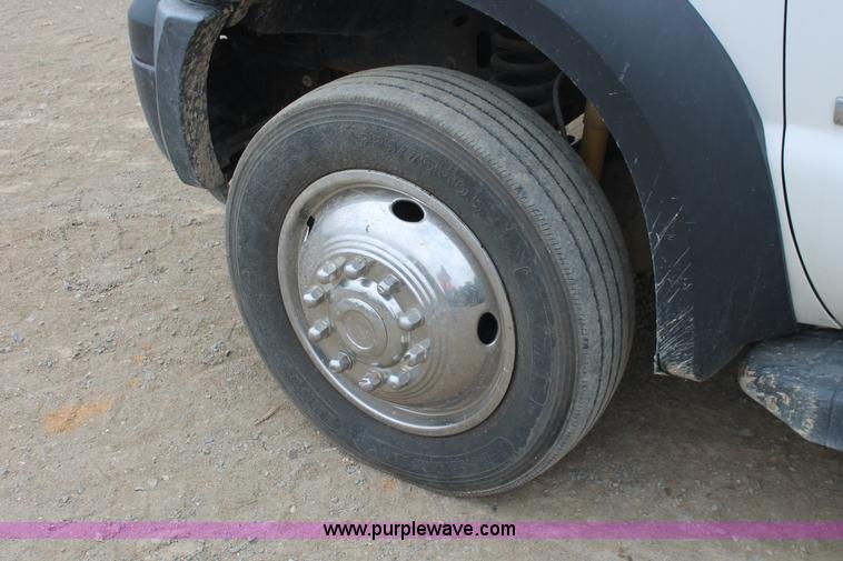 image for item H8405 2007 Ford F550 Super Duty XL service truck