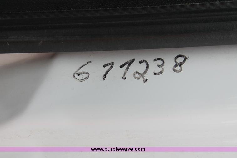 image for item H8405 2007 Ford F550 Super Duty XL service truck