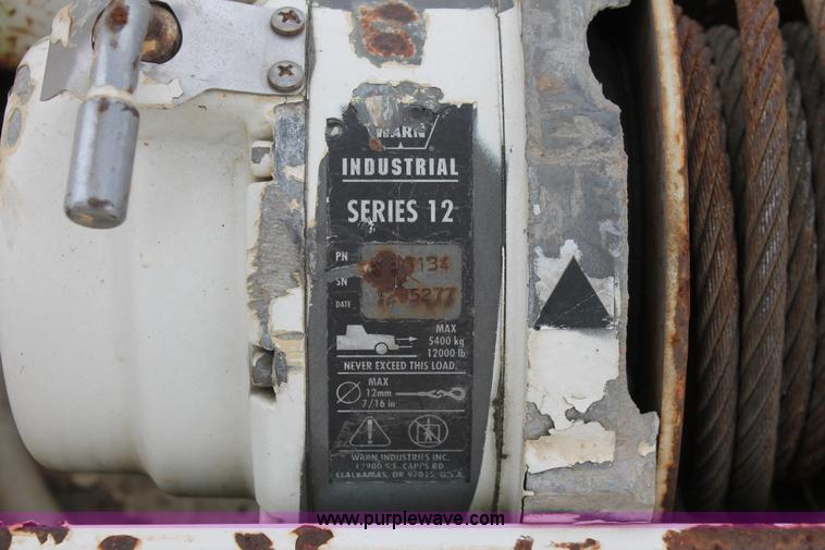 image for item H8406 2008 Trail King TK80HT Hydratail trailer