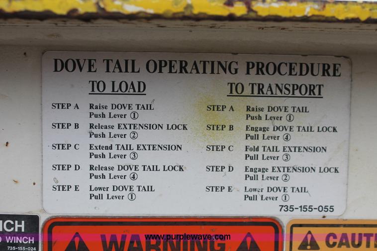 image for item H8406 2008 Trail King TK80HT Hydratail trailer