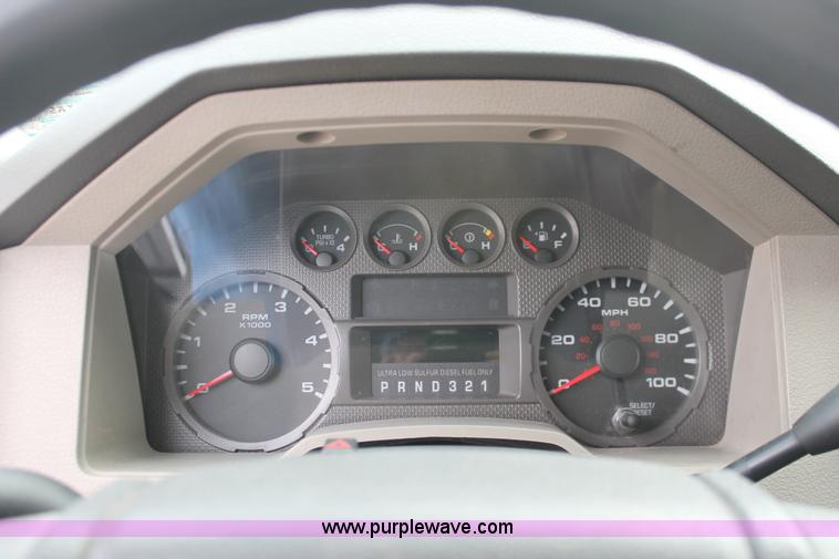 image for item H8408 2008 Ford F550 XL Super Duty flatbed service truck