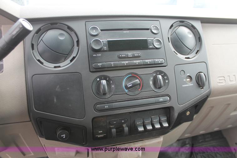 image for item H8408 2008 Ford F550 XL Super Duty flatbed service truck