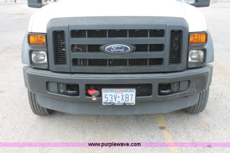 image for item H8408 2008 Ford F550 XL Super Duty flatbed service truck